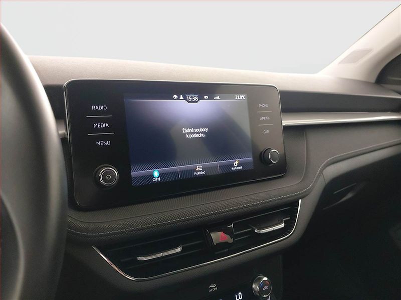 Škoda Fabia (2022) Style 1.0 TSI, ČR,1.maj - fotka 12 z 19
