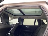 Volvo V60 T6 RECHARGE BRIGHT REZERVACE - náhled 33