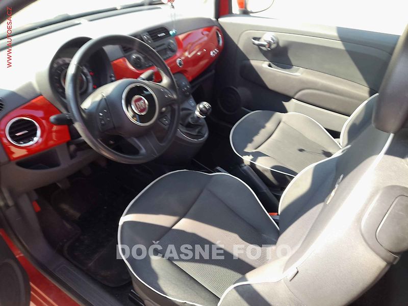 Fiat 500 (2015) 1.2, servis.kniha - fotka 3 z 3