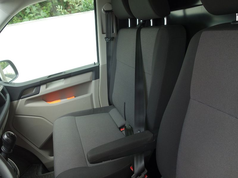 Volkswagen Transporter (2019) 2.0TDI*110KW*30000KM*KLIMA*CZ! - fotka 17 z 47