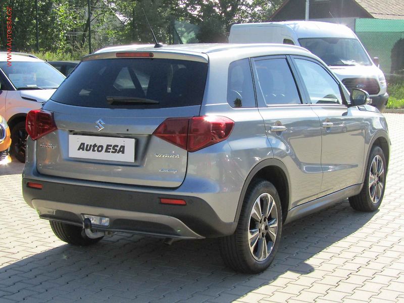 Suzuki Vitara (2018) 1.4 BJet allgrip, 2.maj,ČR - fotka 4 z 16
