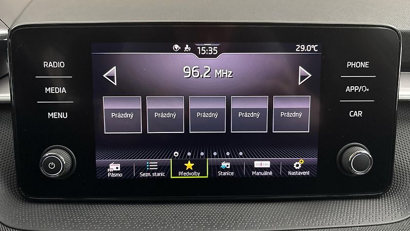 Škoda Fabia 1.0 TSI Style - fotka 11 z 23