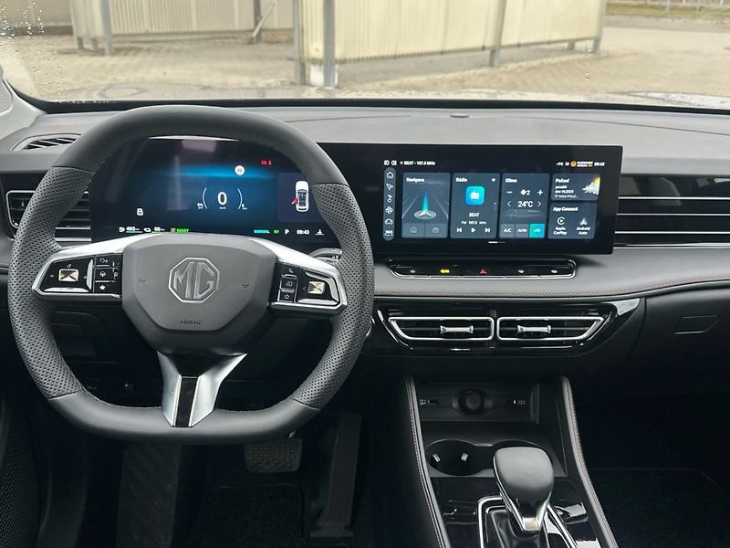 MG HS (2026) PHEV 1.5 TGI Exclusive - fotka 11 z 23