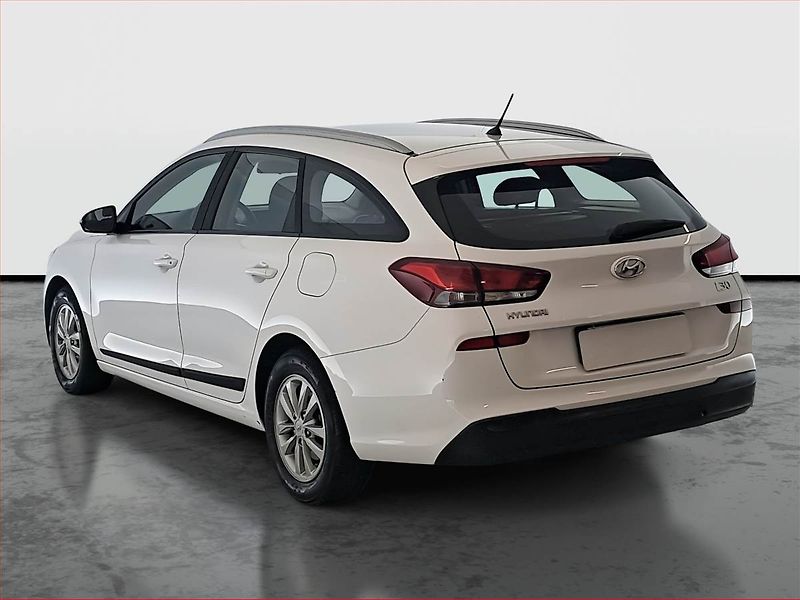 Hyundai i30 (2017) 1.6 CRDi, Serv.kniha, Tempomat - fotka 4 z 16