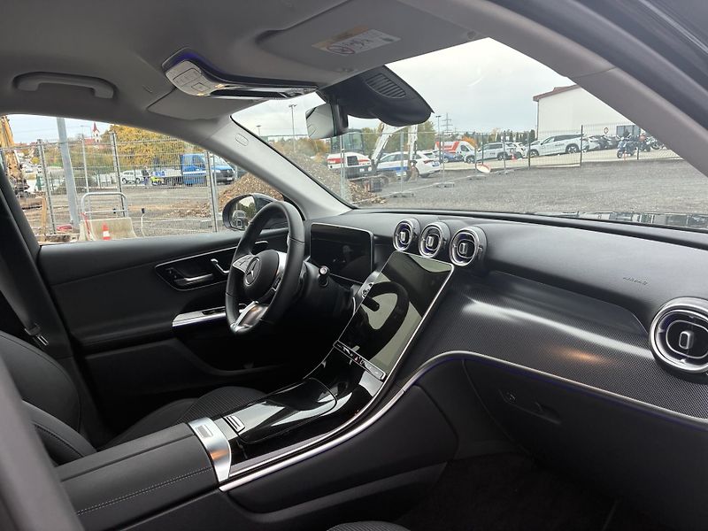 Mercedes-Benz GLC (2025) 200d 4MATIC - fotka 6 z 15
