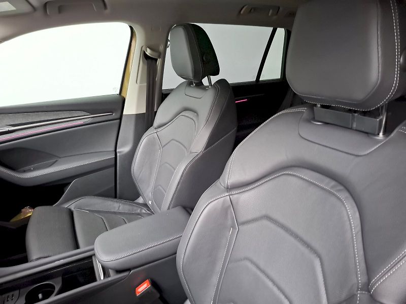 Škoda Kodiaq (2024) EXCLUSIVE SELECTION 4X4 TD 142 - fotka 6 z 31