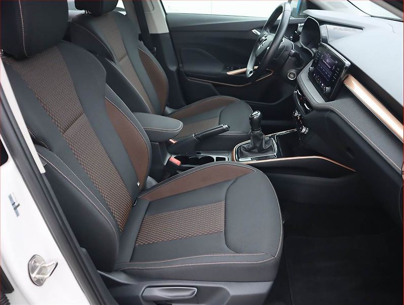 Škoda Fabia (2023) 1.0 TSI, Serv.kniha, Tempomat - fotka 9 z 23
