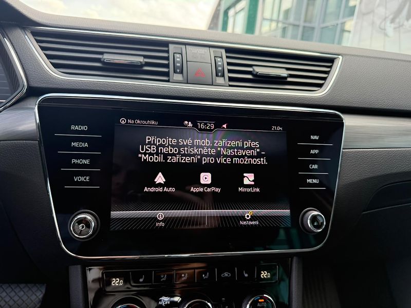 Škoda Superb Style 2.0 TDI 147kw DSG 4x4 Co - fotka 14 z 24