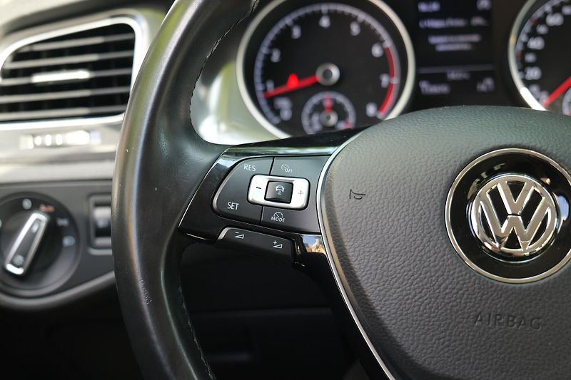 Volkswagen Golf - fotka 16 z 27