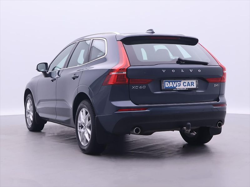 Volvo XC60 2,0 145 kW D4 AWD Momentum - fotka 5 z 31