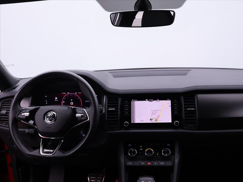 Škoda Kodiaq 1,5 TSI 110kW DSG Sportline DP - fotka 28 z 36