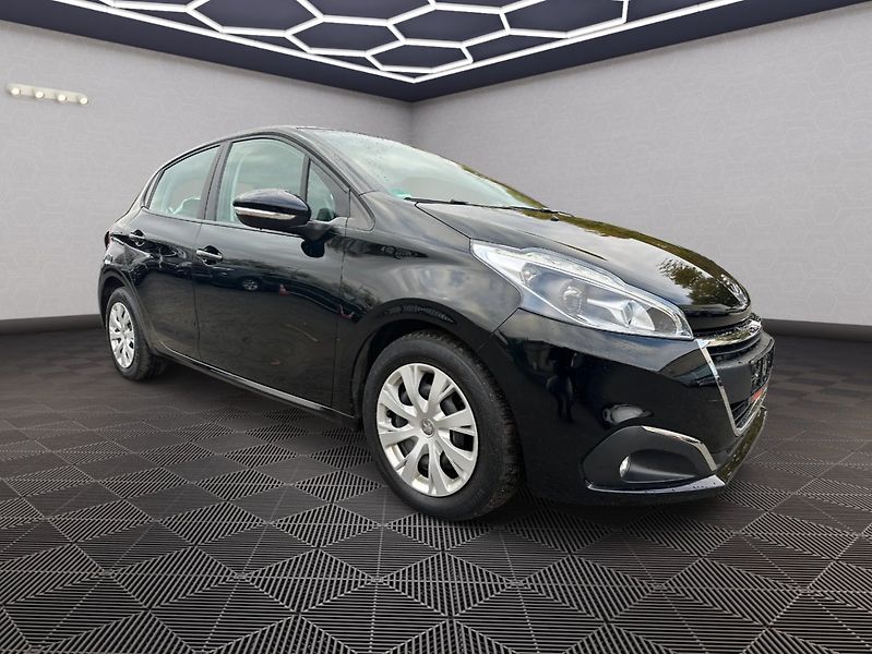 Peugeot 208 (2017) 1,2 61kw - fotka 1 z 23
