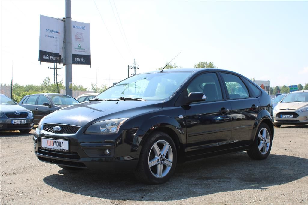 Ford Focus 1,8 i  STK 11/2027, VÝHŘEVY