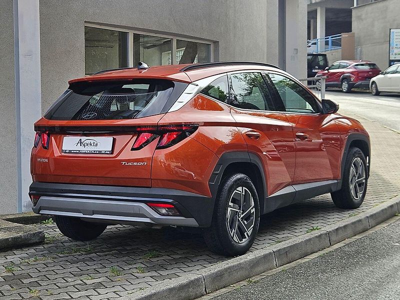 Hyundai Tucson 1.6T-GDi DCT, Smart, serv.kn. - fotka 5 z 33