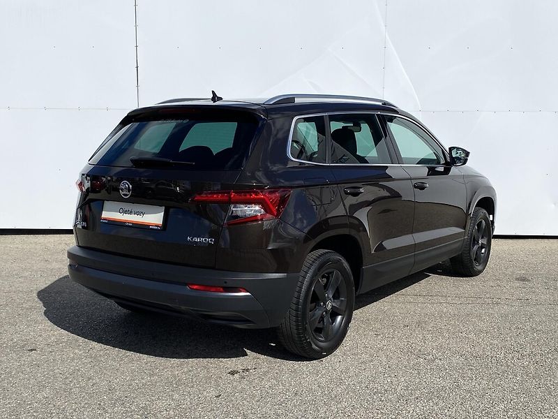 Škoda Karoq 1,5 TSI 110 kW Style - fotka 2 z 28