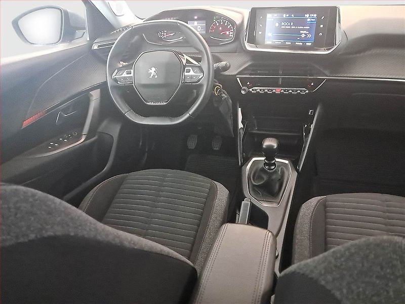 Peugeot 2008 (2021) 1.2 PureTech, Serv.kniha - fotka 7 z 23