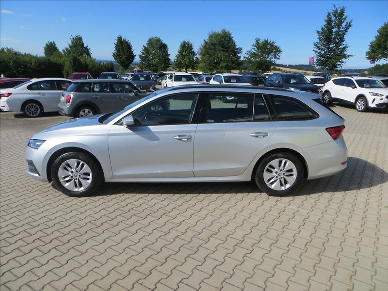 Škoda Octavia 2,0 TDI Ambition Combi ČR - fotka 4 z 24