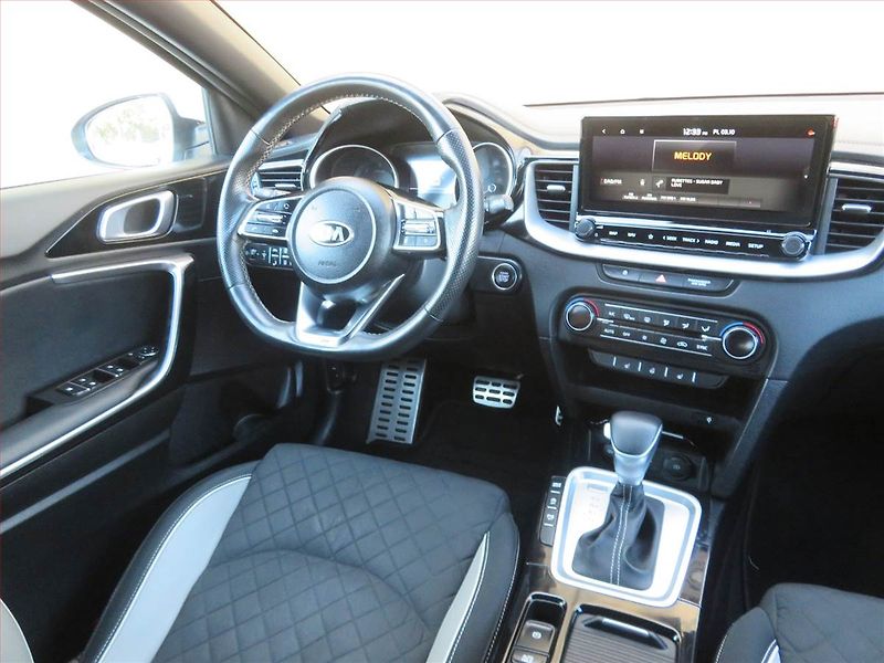 Kia Ceed (2021) GT Line 1.6 CRDi MHEV, Automat - fotka 7 z 17