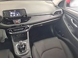Hyundai i30 (2018) Comfort 1.4 T-GDI, Serv.kniha - náhled 8