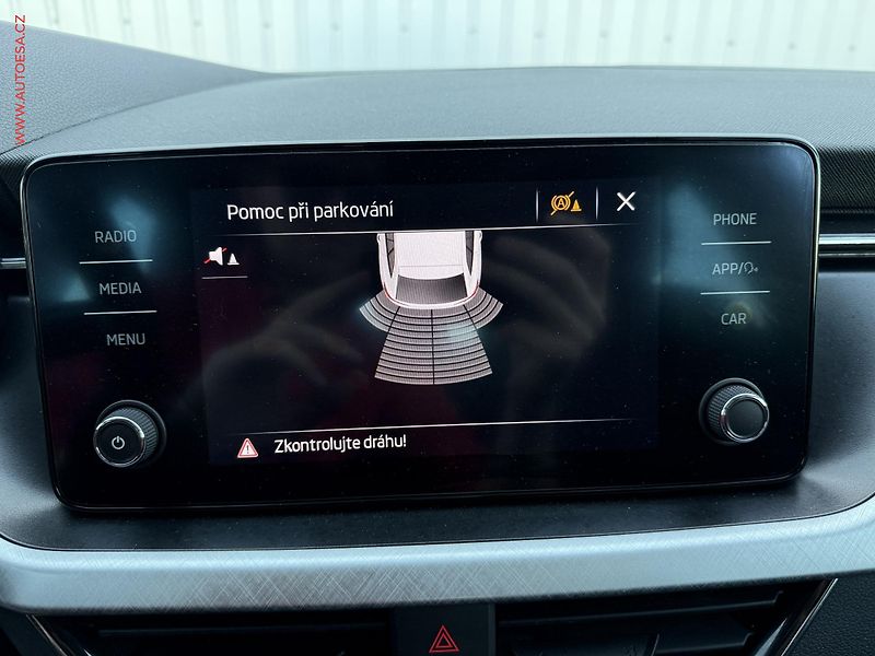 Škoda Scala (2022) 1.0 TSi, ČR, Ambition, DSG - fotka 17 z 20