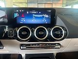 Mercedes-Benz GLA 200d 4MATIC - náhled 14