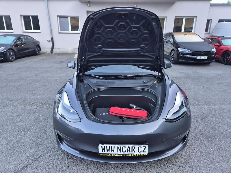 Tesla Model 3 LONG RANGE DUAL MOTOR SOH 94,5 - fotka 18 z 50
