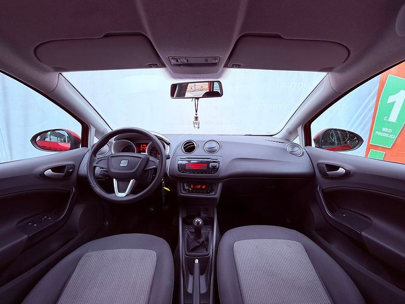 Seat Ibiza 1.4 16V Style, ČR, AutoAC - fotka 15 z 24