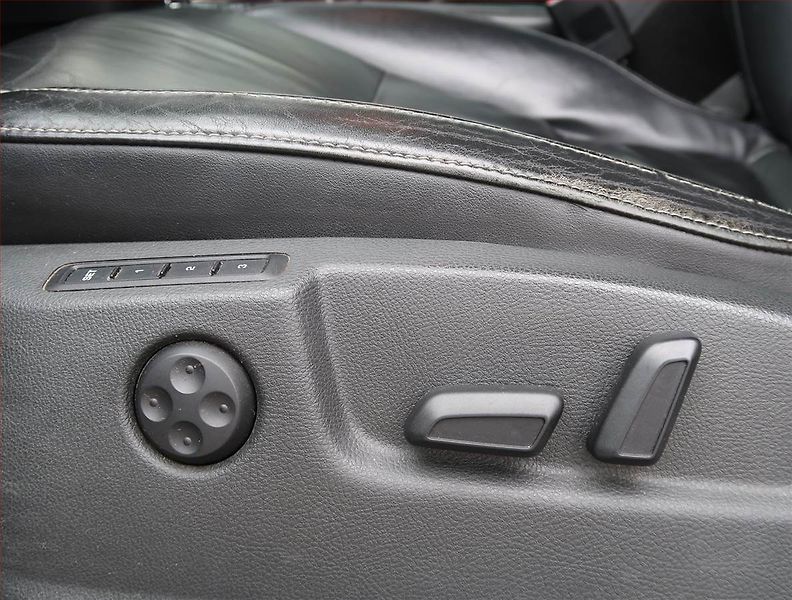 Škoda Superb (2010) Elegance 2.0 TDI, Automat - fotka 16 z 18