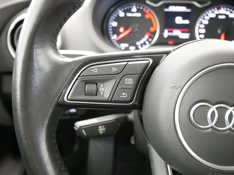 Audi A3 - fotka 16 z 25