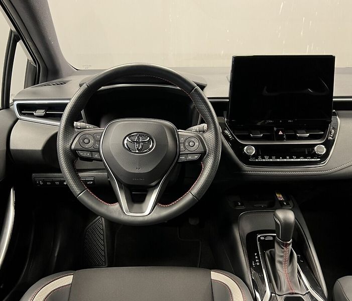Toyota Corolla 2.0 Hybrid AT GR SPORT DYNAMIC - fotka 5 z 18
