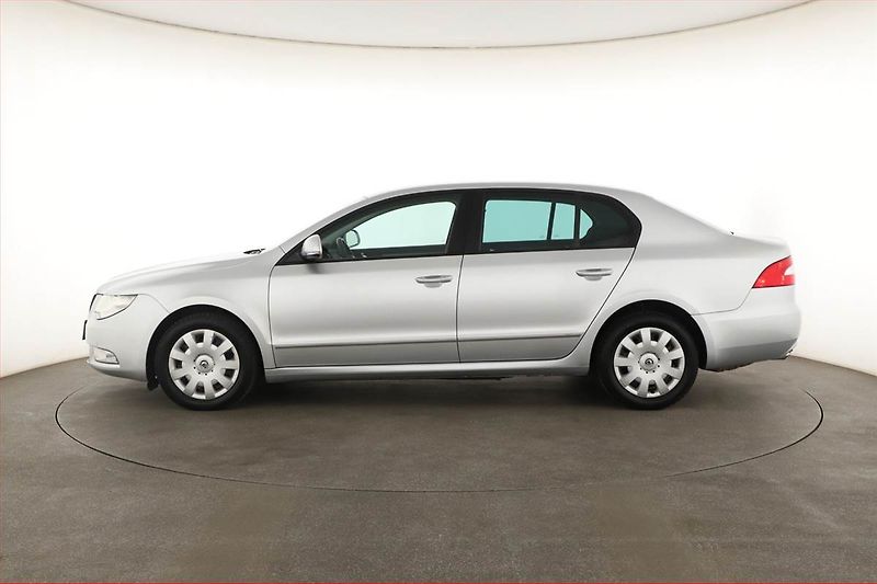 Škoda Superb (2012) 1.8 TSI, Automat, Serv.kniha - fotka 3 z 14