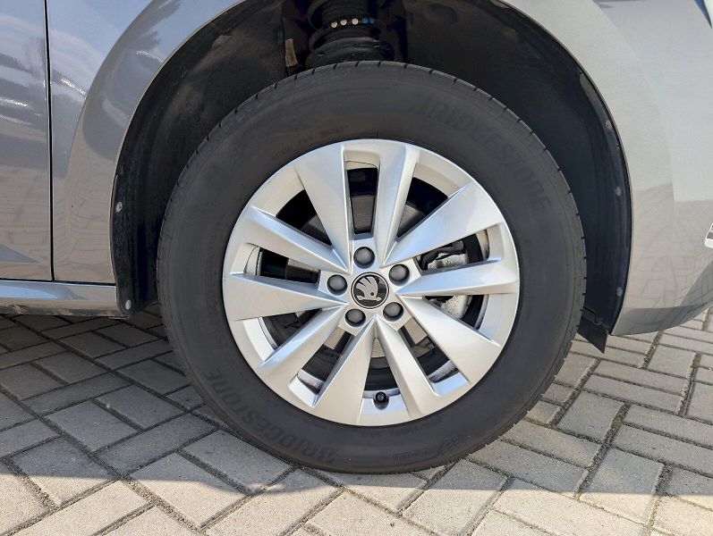 Škoda Kamiq (2025) 1,0 TSI / 85 kW Selection - fotka 15 z 30