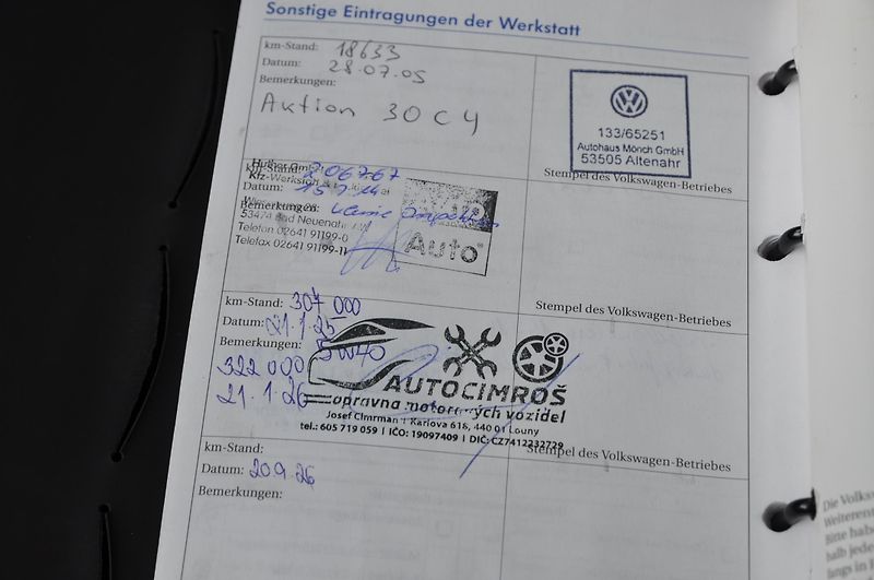 Volkswagen Touran 2.0TDi 100kW 7.míst Highline - fotka 14 z 14
