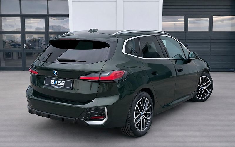 BMW Řada 2 218i ActiveTourer M-Sport - fotka 4 z 26