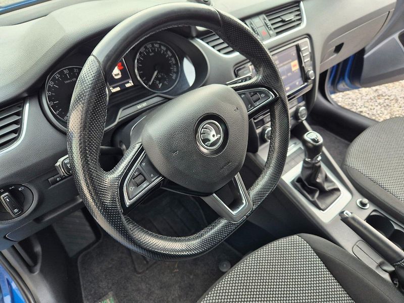 Škoda Octavia (2017) 1.6 TDI  TOP STAV NAVI - fotka 23 z 38