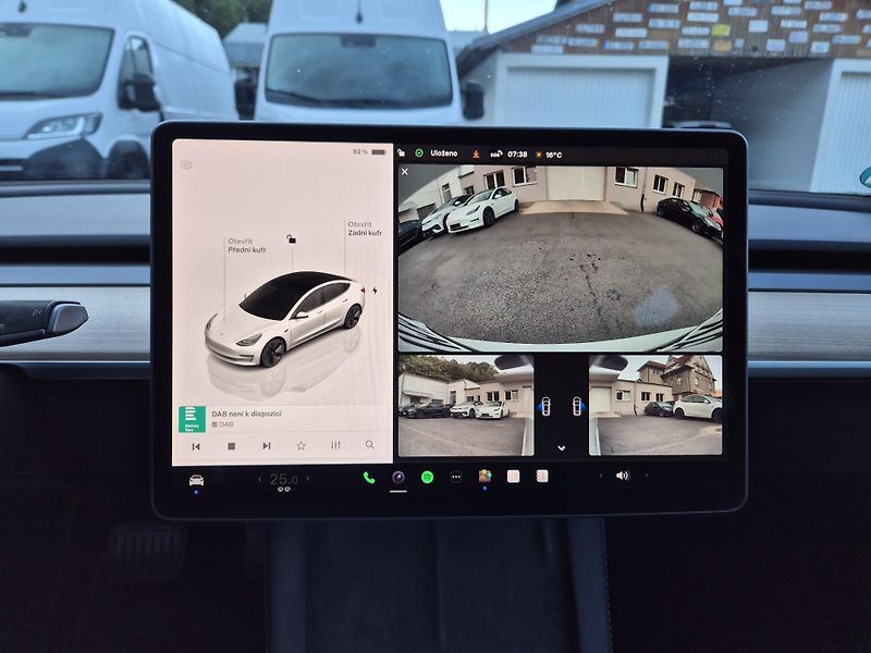 Tesla Model 3 LONG RANGE DUAL MOTOR TZ  95% - fotka 33 z 48