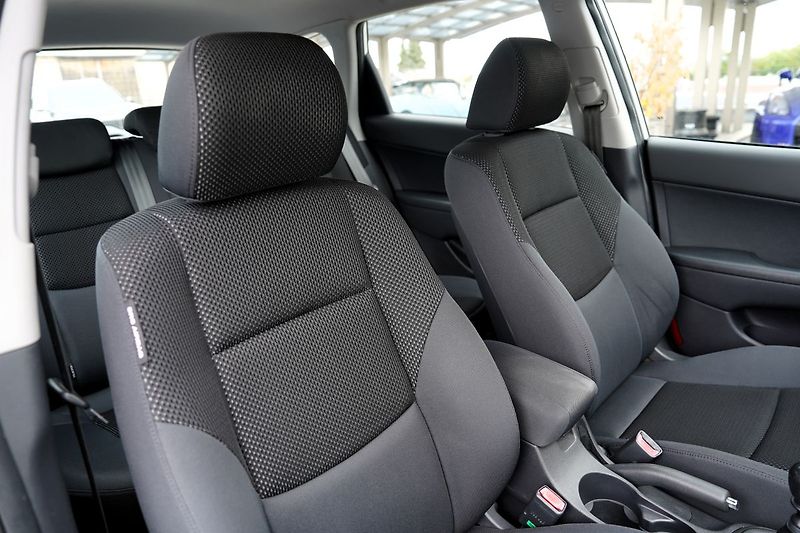 Hyundai i30 1.6 CRDI-16V/90 PS/ČR - fotka 26 z 38