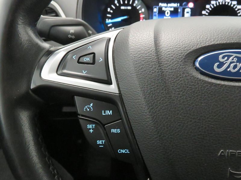 Ford Galaxy - fotka 16 z 24