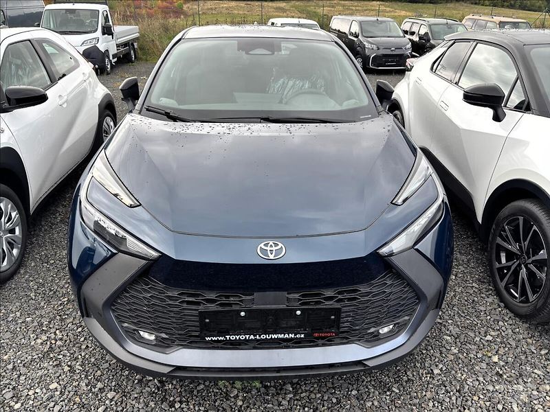 Toyota C-HR 1,8   Style HEV CVT - fotka 2 z 9
