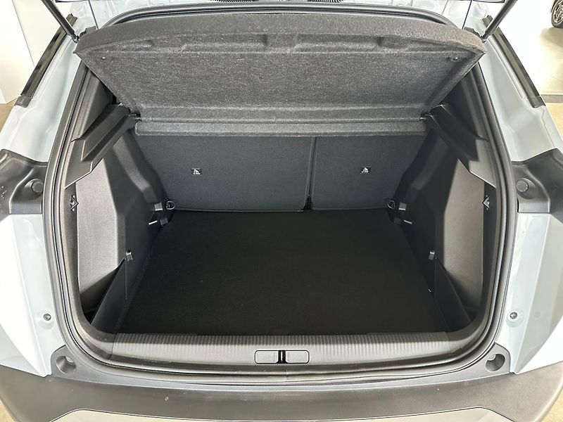 Peugeot 2008 (2026) STYLE Hybrid 110 e-DCS6 - fotka 7 z 17