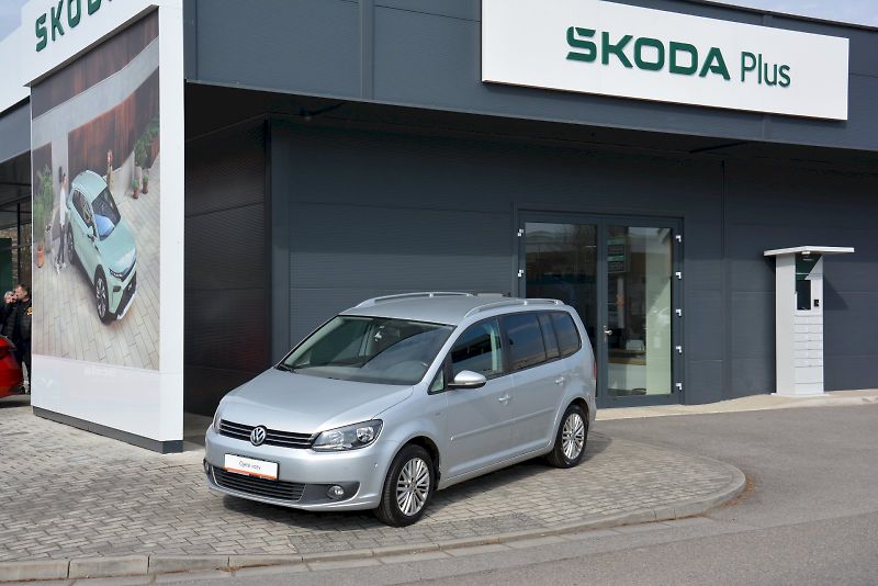 Volkswagen Touran (2014) 2.0 TDI 103 kW Confortline - fotka 18 z 20
