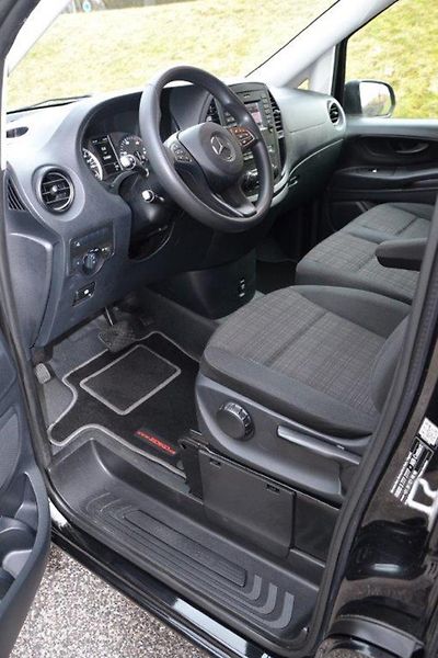 Mercedes-Benz Vito  7G automat najeto 25 t. km  - fotka 7 z 39