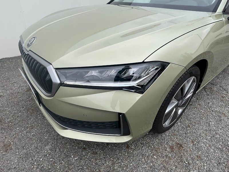 Škoda Superb (2025) 1.5 TSI 110kW Selection DSG - fotka 11 z 29