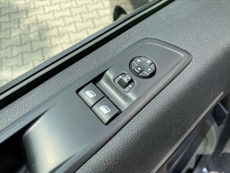 Toyota ProAce 2,0   Long, 130kW Automat - fotka 19 z 28