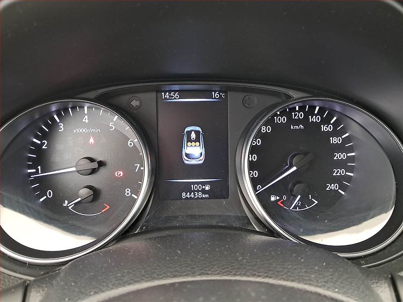 Nissan Qashqai (2017) 1.2 DIG-T, Serv.kniha - fotka 11 z 18