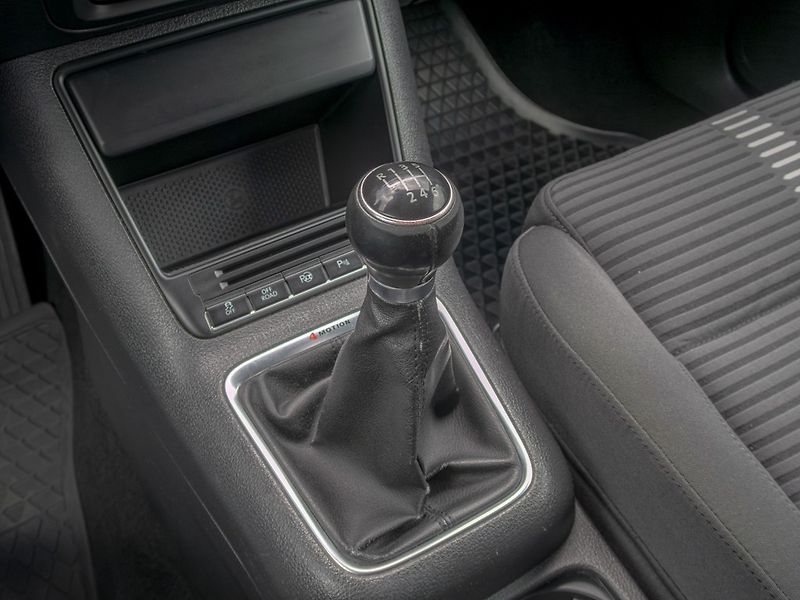 Volkswagen Tiguan (2010) ČR 2.0TSI 125KW 4x4 - SERVIS - fotka 26 z 48