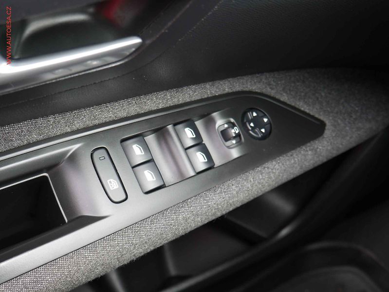 Peugeot 3008 (2017) 1.6HDi, servis.kniha - fotka 11 z 20