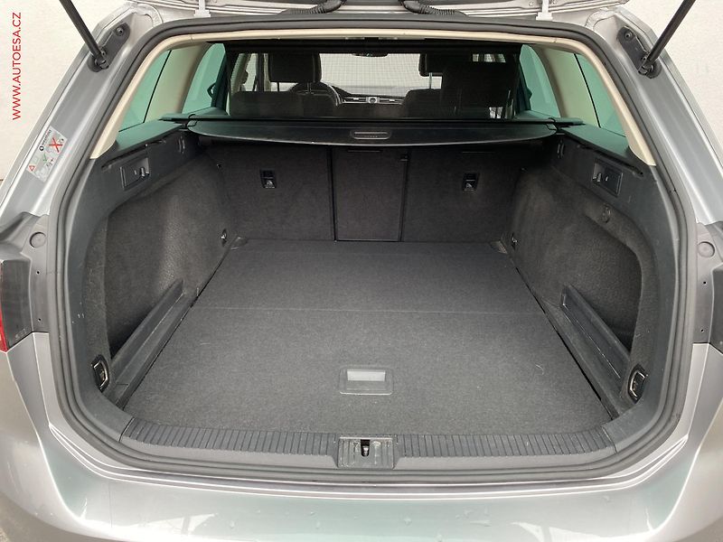 Volkswagen Passat (2018) 2.0 TDi, Comfortline, DSG - fotka 7 z 18