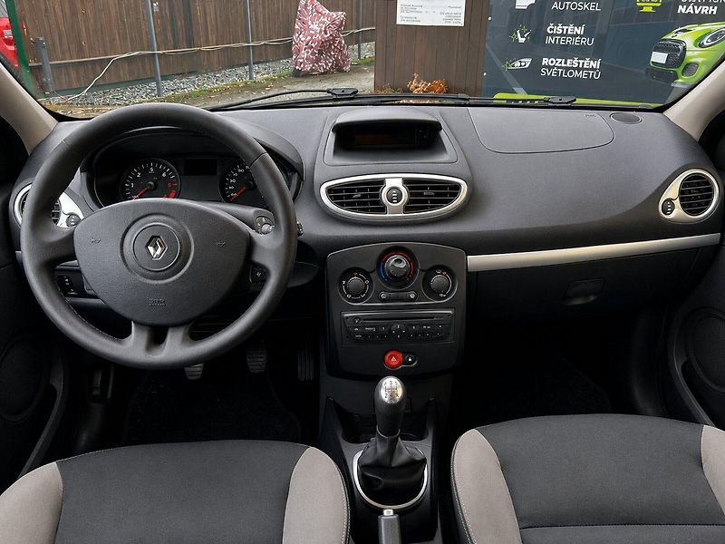 Renault Clio Combi 1,5 dCi (55kW)*TAŽNÉ* - fotka 8 z 17
