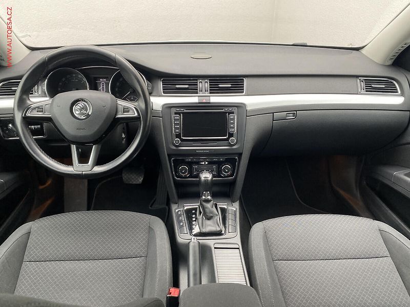 Škoda Superb (2015) 2.0 TDi, Ambition, DSG, navi - fotka 8 z 19